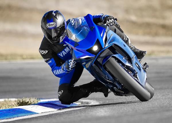 New Yamaha R7